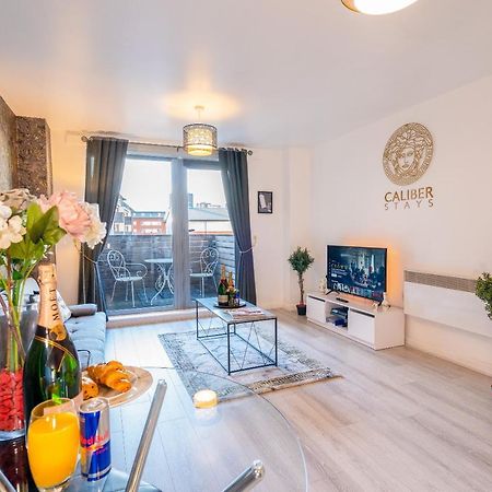 Caliber Stays Birmingham Bliss - Medusa Suite Apartments - Central 2-Bed Retreat - City Attractions, Sleeps 4, Free Netflix, Nearby Parking & Close Proximity - Bullring, Grand Central, The Cube - 5 Minutes Walk Bagian luar foto