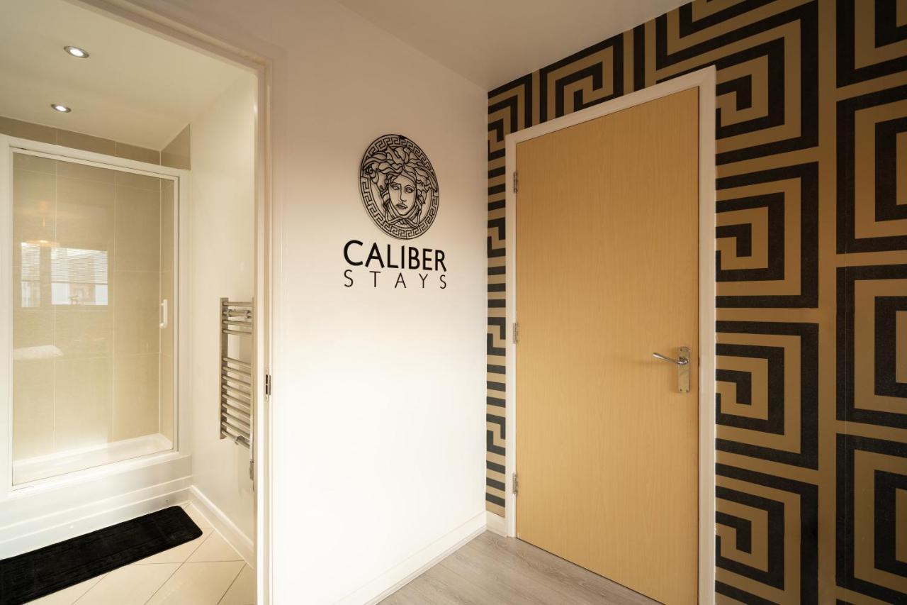 Caliber Stays Birmingham Bliss - Medusa Suite Apartments - Central 2-Bed Retreat - City Attractions, Sleeps 4, Free Netflix, Nearby Parking & Close Proximity - Bullring, Grand Central, The Cube - 5 Minutes Walk Bagian luar foto